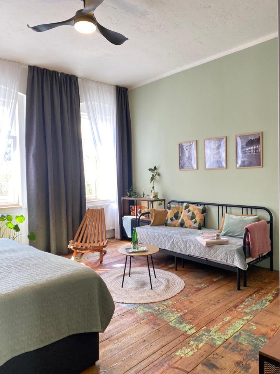 Four Rooms Carlsbad Authentic Karlovy Vary Ngoại thất bức ảnh