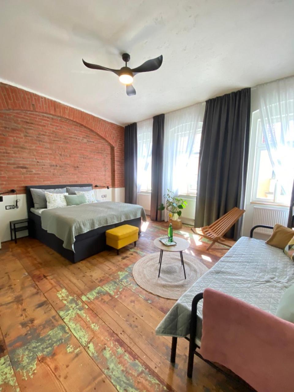 Four Rooms Carlsbad Authentic Karlovy Vary Ngoại thất bức ảnh