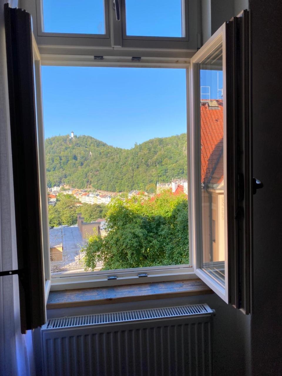 Four Rooms Carlsbad Authentic Karlovy Vary Ngoại thất bức ảnh